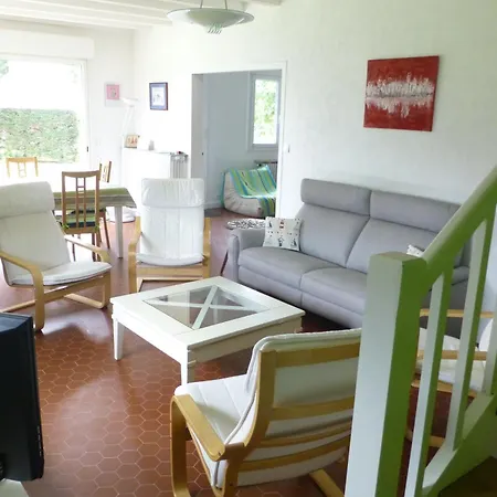Maison Proche Terrain De Tennis Ле-Пулиген