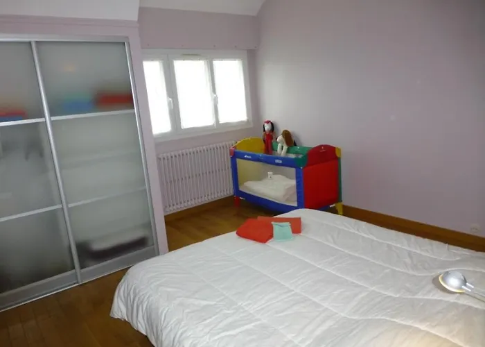 Maison Proche Terrain De Tennis ル・プリガン